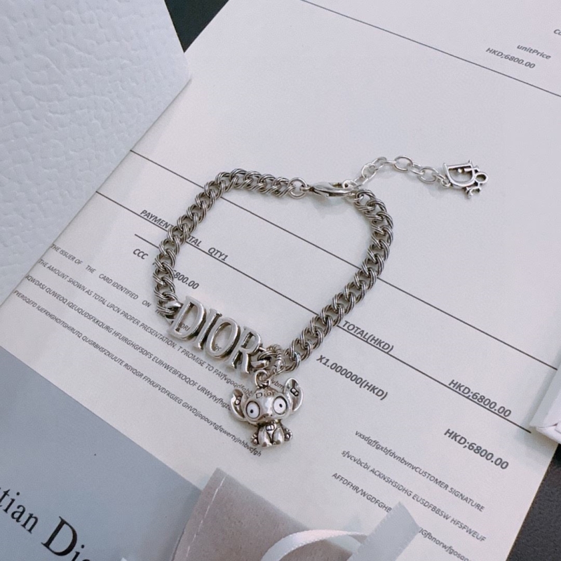chr1st1an D10r bracelets